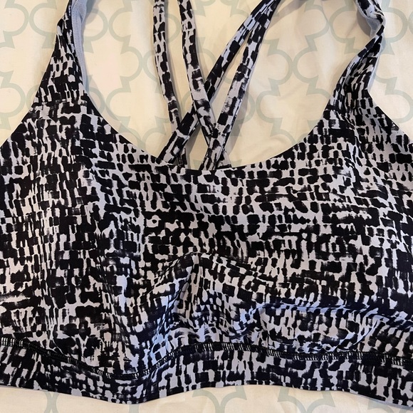 SOLD Lulu Lemon Energy Bra 14 *Medium Support* - Picture 2 of 5